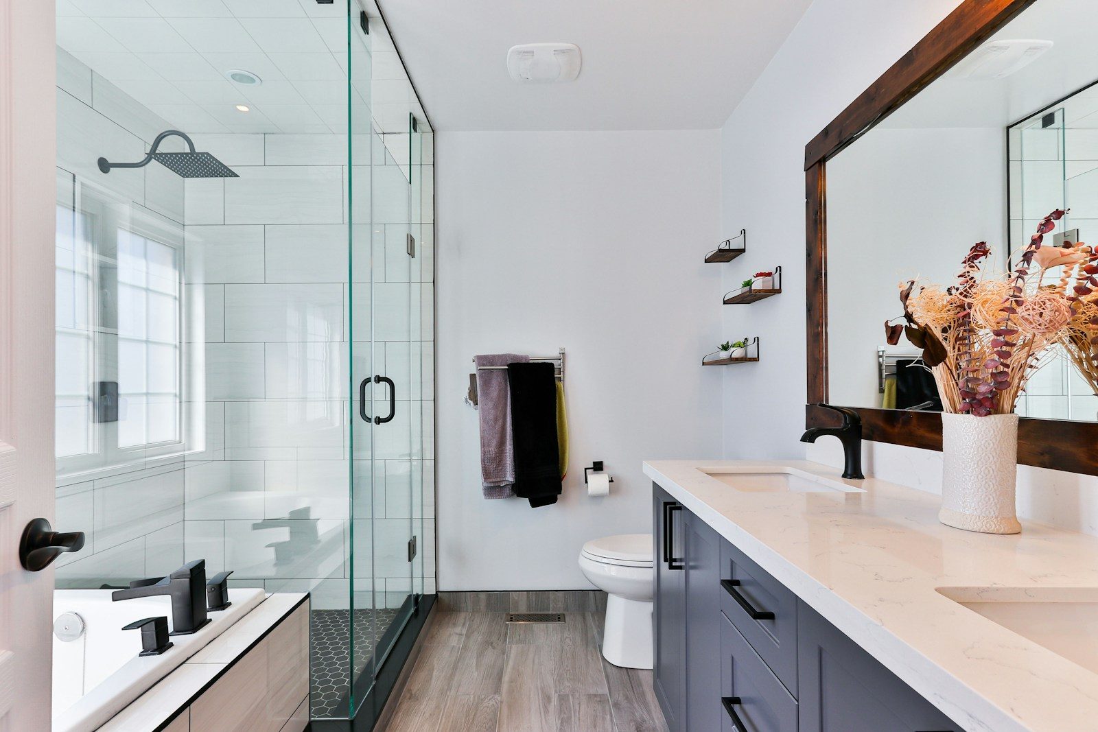 Licensed plumber emergency service